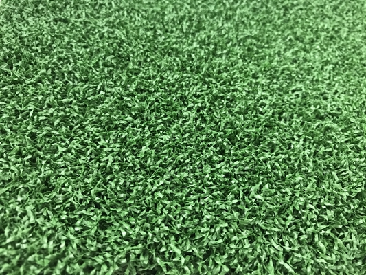 Golf artificial portátil colocando verde com suporte de CPP e material de PP Oliveira verde grama artificial falsa