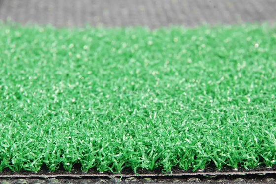 Golf artificial portátil colocando verde com suporte de CPP e material de PP Oliveira verde grama artificial falsa