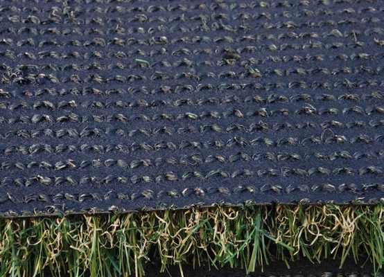PE Grama artificial de lazer Dtex 16200 para zonas de animação e campos desportivos com diâmetro 3/8" e alta densidade