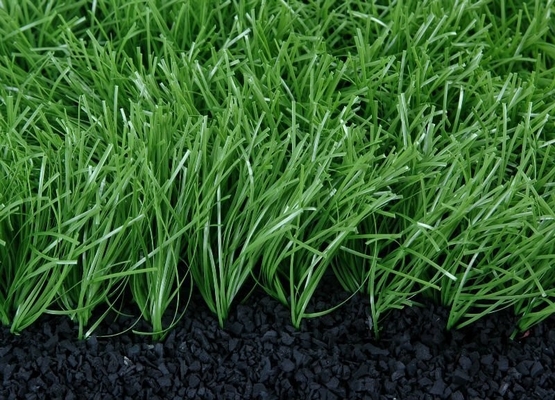 8000 Dtex Futebol Futebol Grama Artificial 140 pontos/M Grama sintética falsa Dobras camadas para crianças brincando
