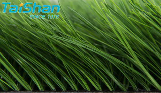 Relva Artificial para Futebol e Grama Artificial para Futebol com Altura de Pelo de 40mm, 12000 Dtex e Granulados de Borracha Inseridos para Campos Desportivos