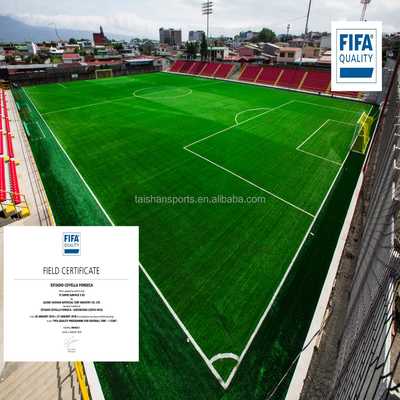 Grama artificial de futebol verde de 5/8" de diâmetro com suporte PP+LENO e adesivo de revestimento de látex SBR