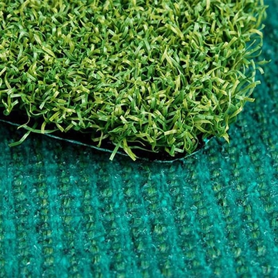 Grama artificial de golfe verde de 13 mm para eventos esportivos com 230 pontos/m e 6500 Dtex