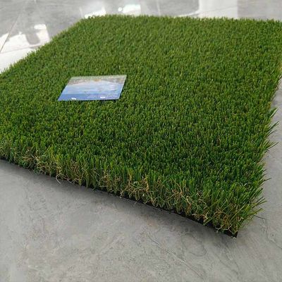 Altura do Pelo de 35mm 9600 Dtex Grama Artificial para Paisagismo para Atividades ao Ar Livre para Atacadistas e Distribuidores