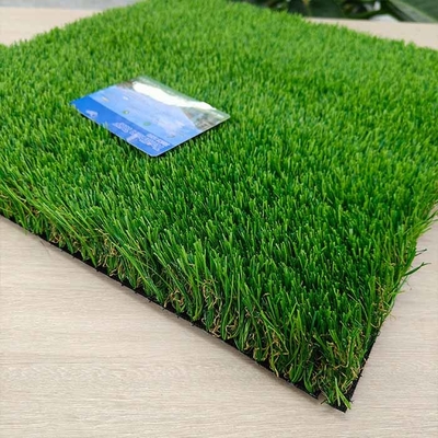 38mm Não-recheio Baixa manutenção Falsos Césped Artificial Paisagismo Astro Césped Decorativo Césped Artificial Verde
