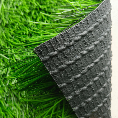 Grama de futebol artificial verde de 60 mm 120 pontos/M Grama falsa para campo de futebol com ótimo desempenho de resistência UV