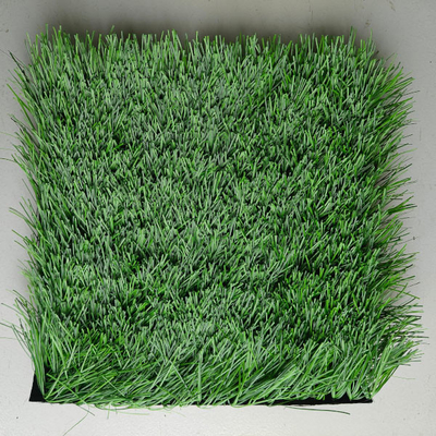 Grama de futebol artificial verde de 60 mm 120 pontos/M Grama falsa para campo de futebol com ótimo desempenho de resistência UV
