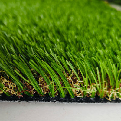 Gramado Artificial para Paisagismo 9600 Dtex 18900 Densidade Resistente a UV com Fio Reto e Curvo Misto