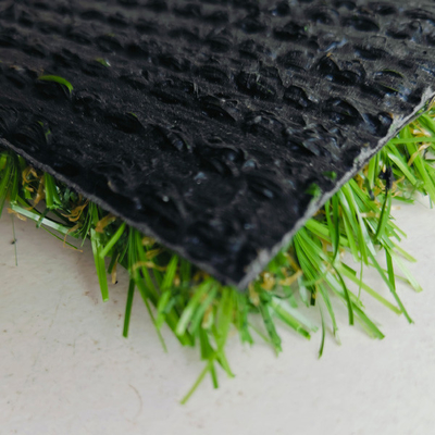 Grama artificial de paisagem de 20 mm com revestimento de látex SBR para ocasiões esportivas e de lazer