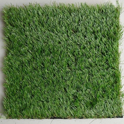 Grama artificial sem preenchimento ecológico de alta densidade de 40 mm com alta densidade de Dtex usada para locais esportivos