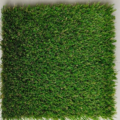 Três tipos de formas de grama misturadas 38mm grama artificial verde exterior com baixa manutenção e excelente textura