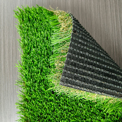 Grama de relva curva e reta de seda misturada 16200 Dtex Paisagem grama artificial para lazer e decoração com 45 mm de altura de pilha