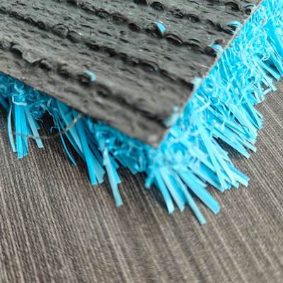 25mm altura de pilha 10000 Dtex Anti-estático Esporte Erva artificial com superfície azul e suporte e revestimento personalizáveis
