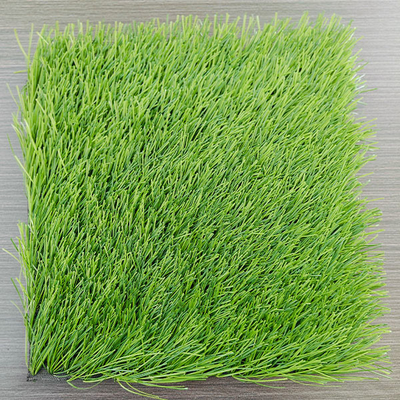 Dtex 17000 Calçadão de futebol artificial verde personalizável para atividades ao ar livre