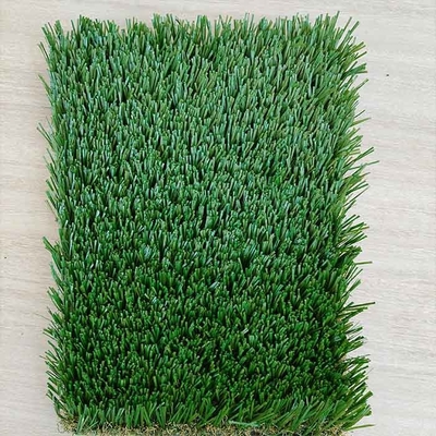 40 mm Alturas de pilha "S" Forma de fio Excelente desempenho Recreação Erva sintética para jardins e pátios