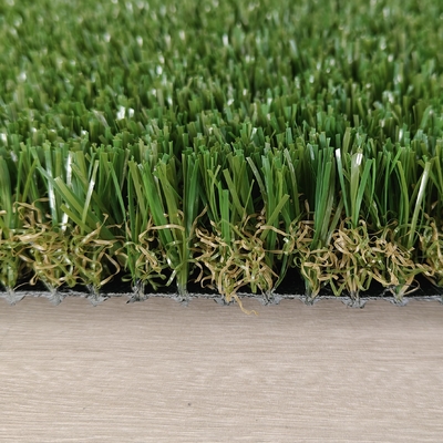 PU Adesivo 28mm 13800 Dtex Paisagem Erva artificial Duplo PP Balcões de apoio Decorações de quintal Resistência UV Baixa manutenção