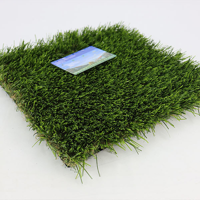 10mm-50mm Pavimentação Carpet Grass Certificado Grama sintética de qualidade Grama artificial para jardim