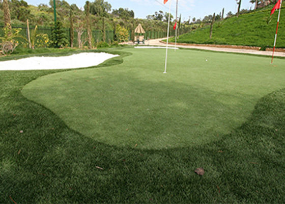 Gramado Artificial para Golfe de Baixa Manutenção com Alta Permeabilidade e Antiabrasão para Campos de Golfe